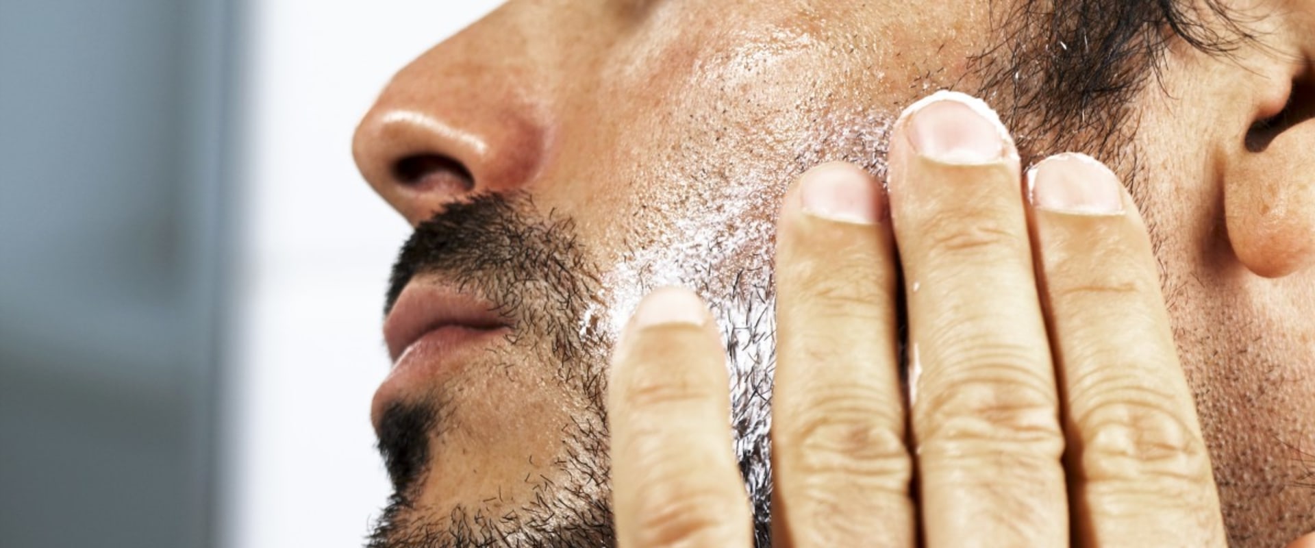 The Ultimate Guide to Preventing and Treating Ingrown Hairs for Men